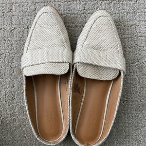 Universal Thread Summer Slides